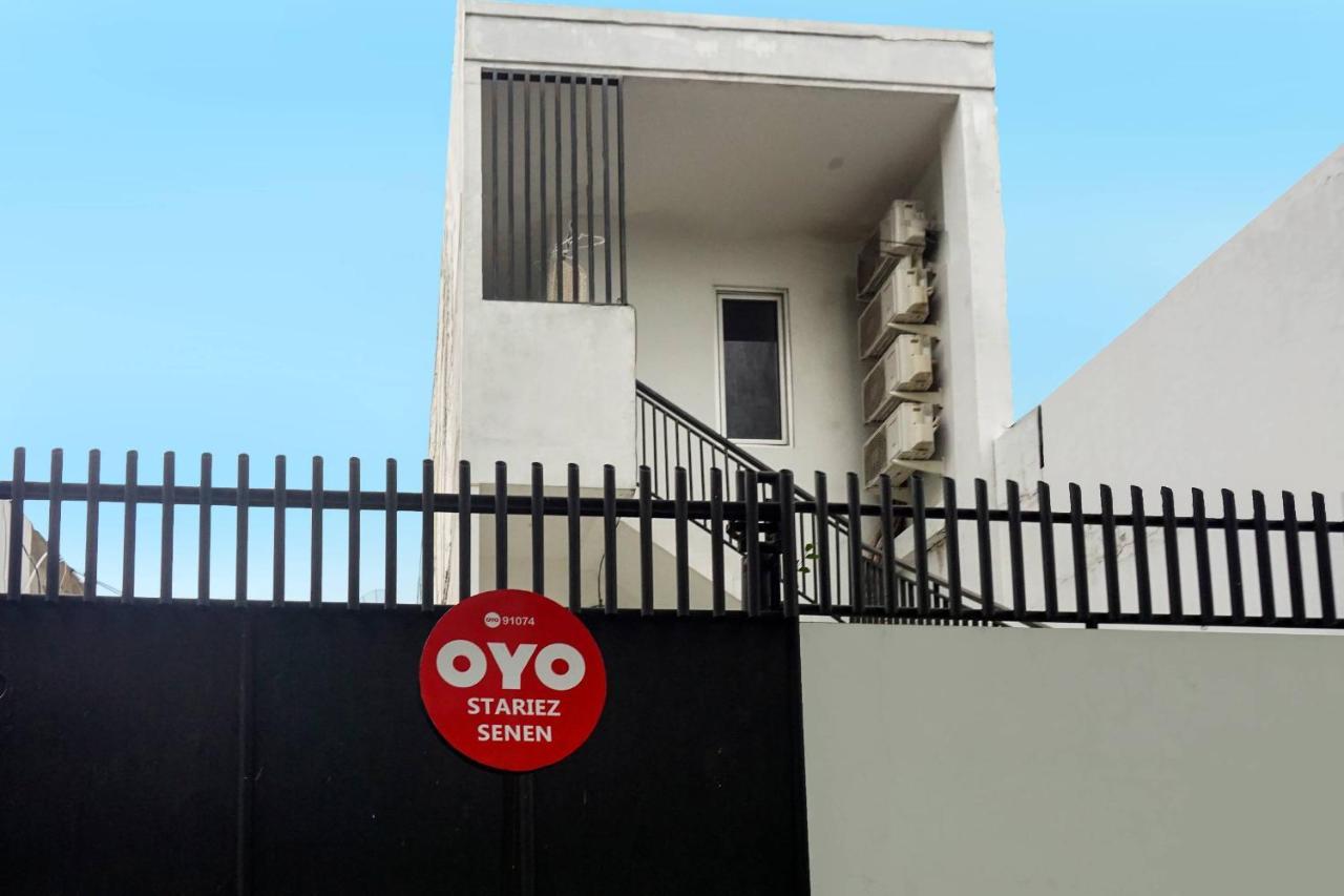 Hotel OYO 91074 Stariez Senen Syariah Jakarta Exterior foto