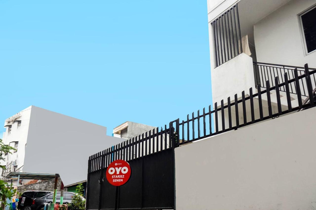 Hotel OYO 91074 Stariez Senen Syariah Jakarta Exterior foto