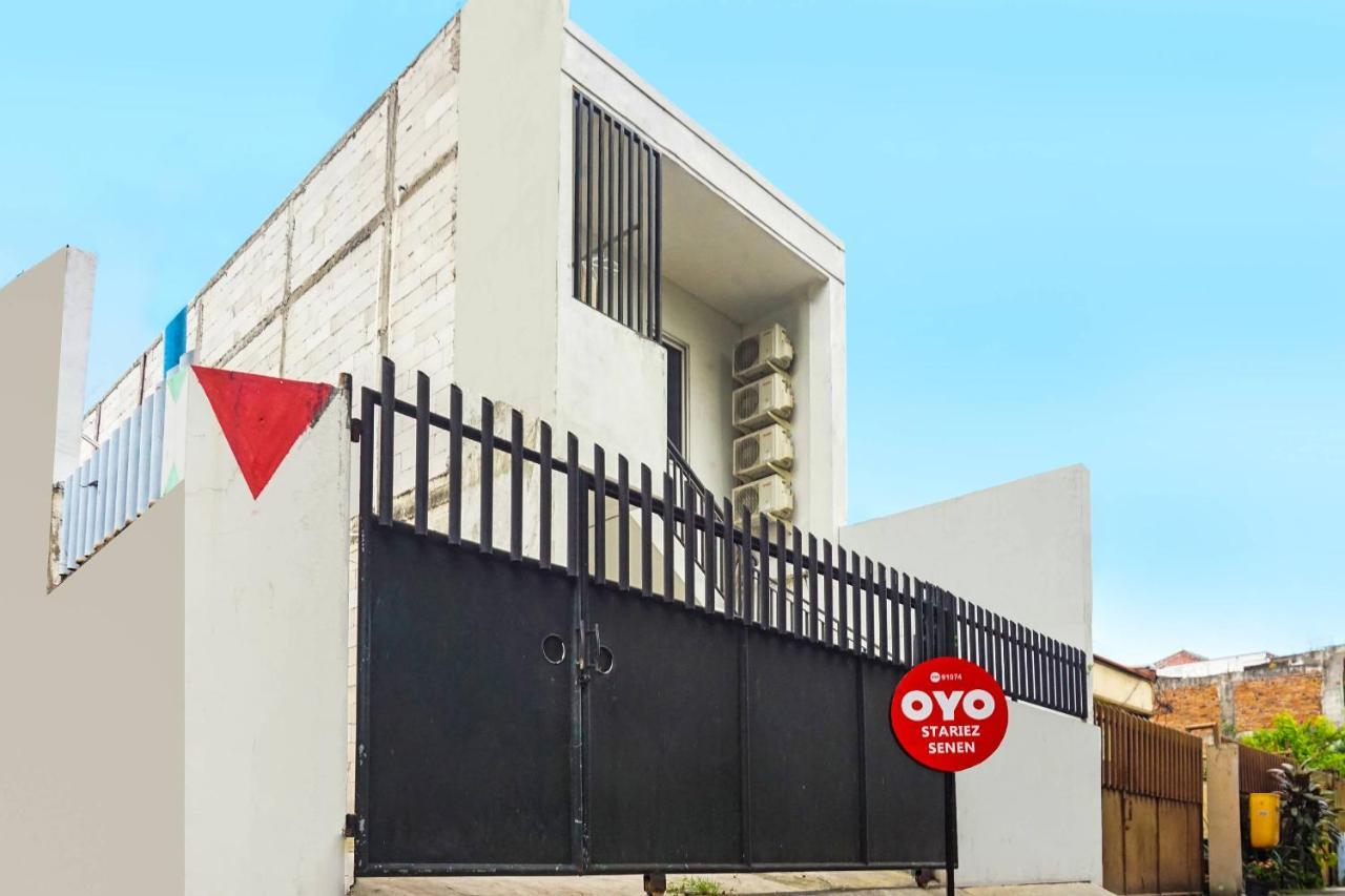 Hotel OYO 91074 Stariez Senen Syariah Jakarta Exterior foto