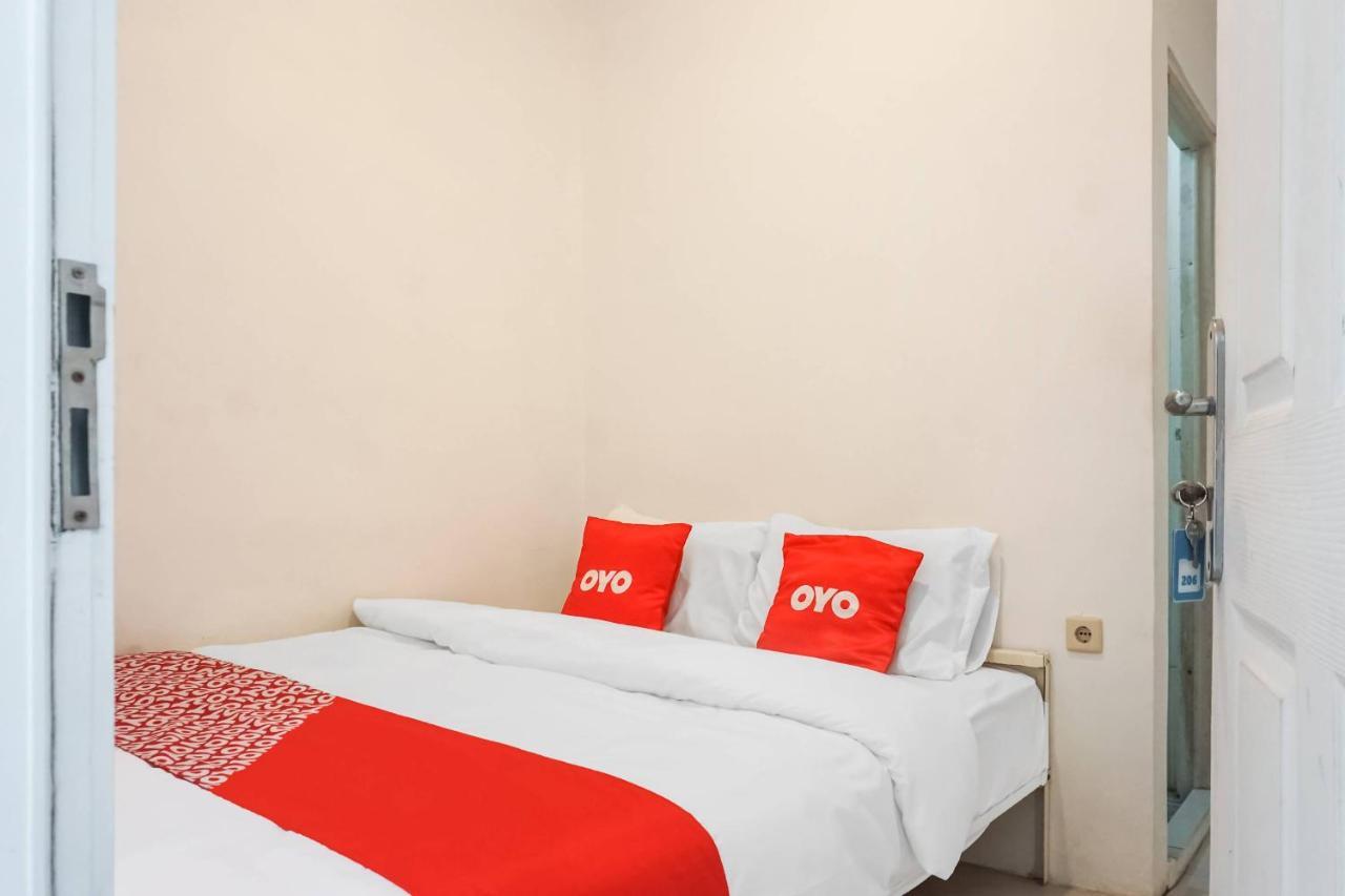 Hotel OYO 91074 Stariez Senen Syariah Jakarta Exterior foto